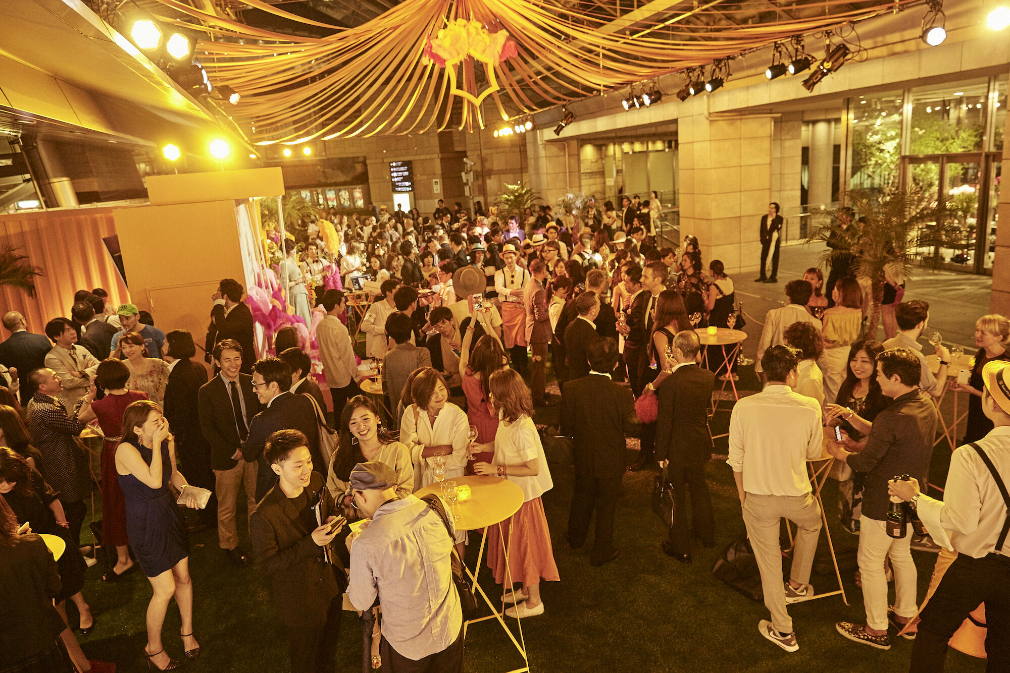 Veuve Clicquot Carnaval —08
