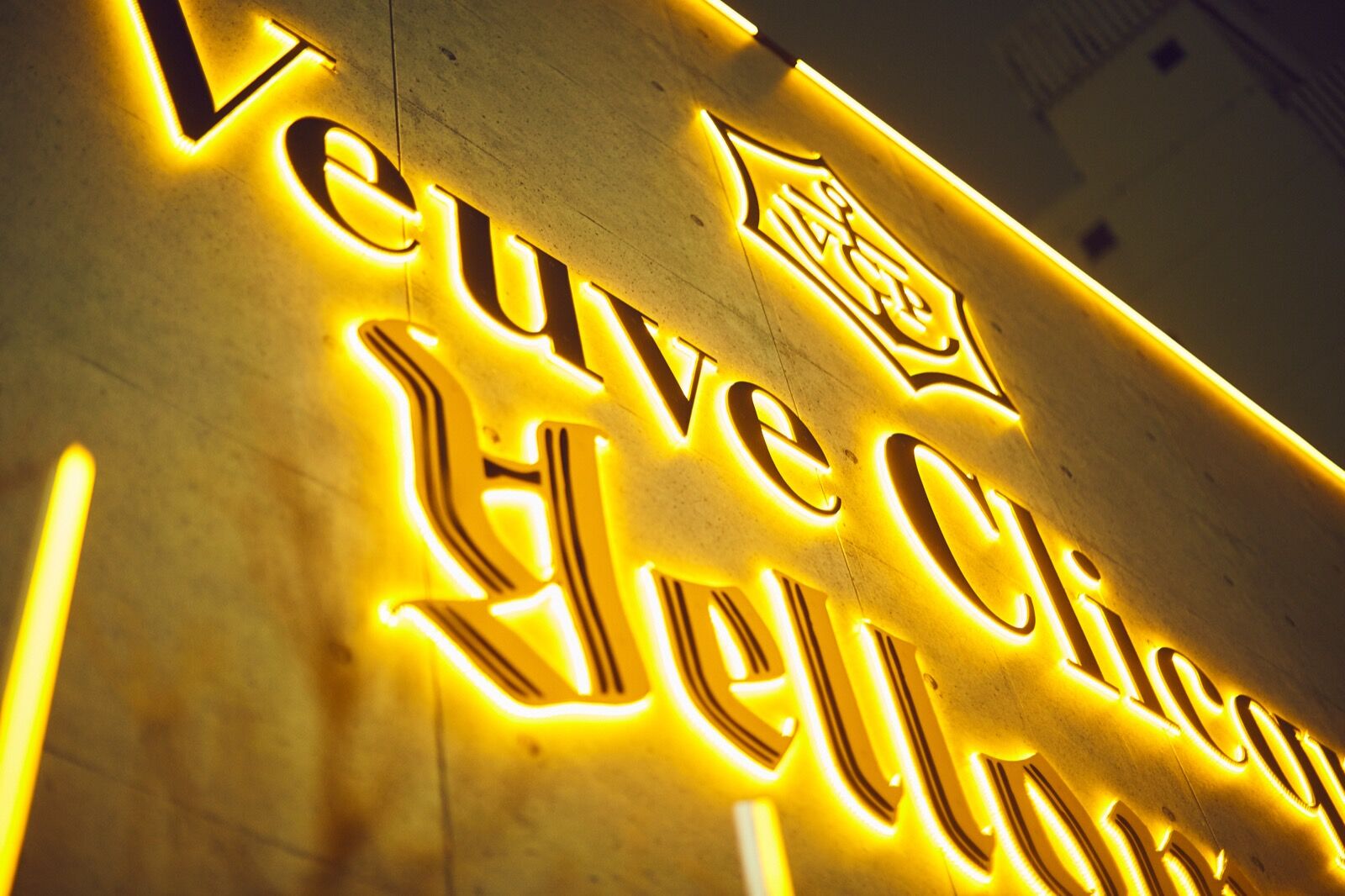Veuve Clicquot Yelloween — 04